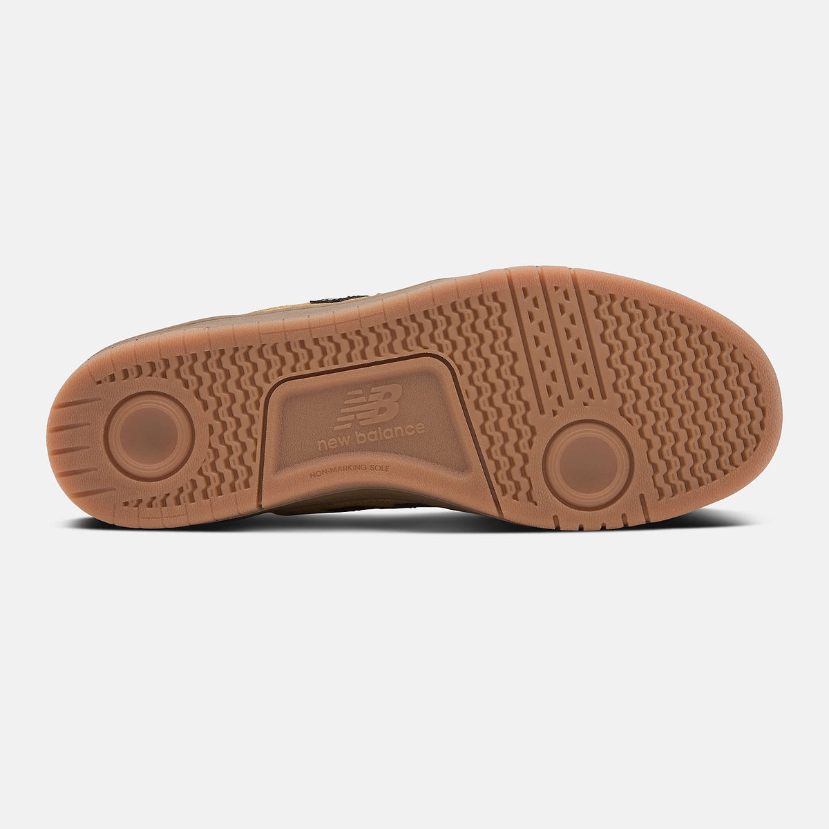 AM425 - New Balance Discount