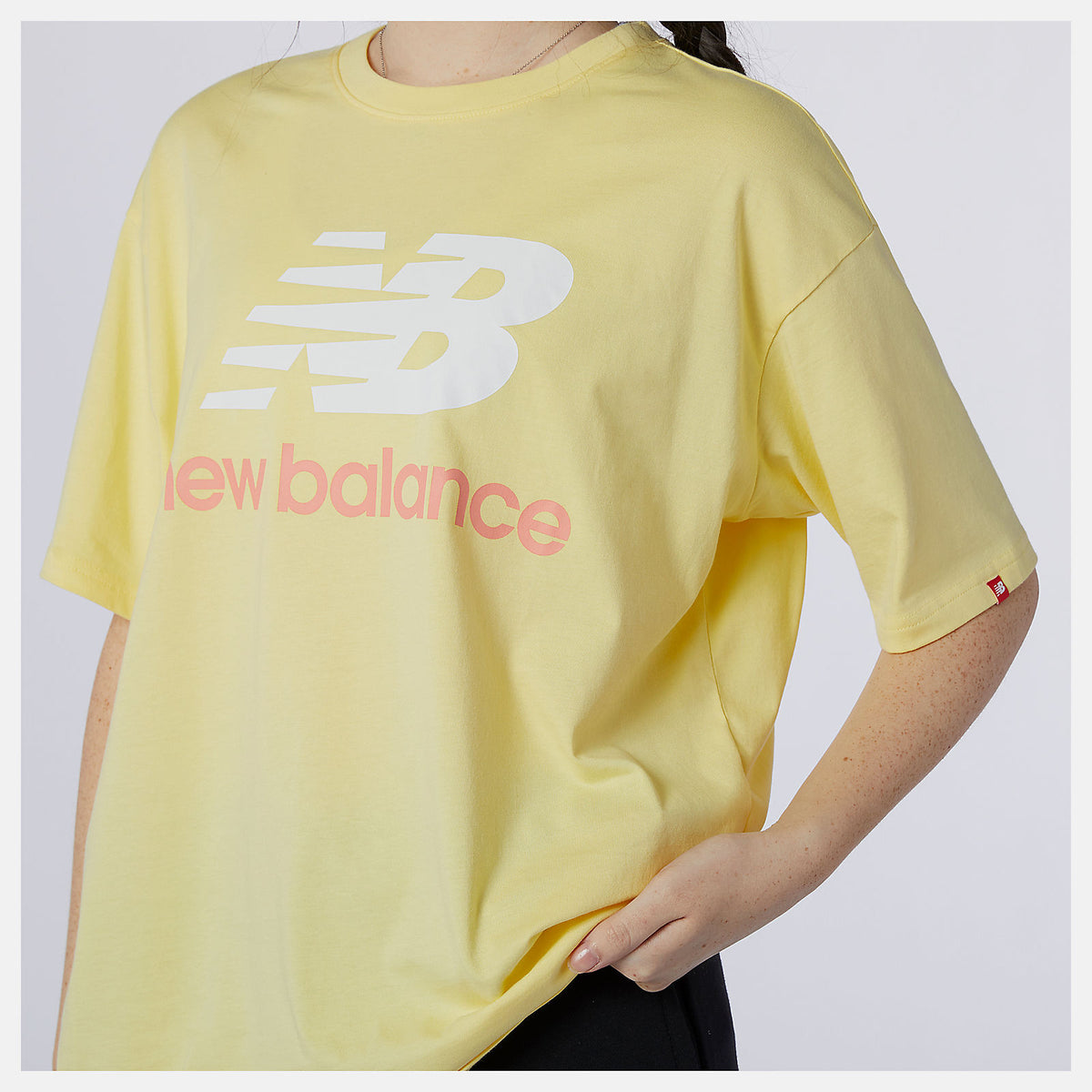 NB Essentials Stacked Logo Tee - New Balance Everyday