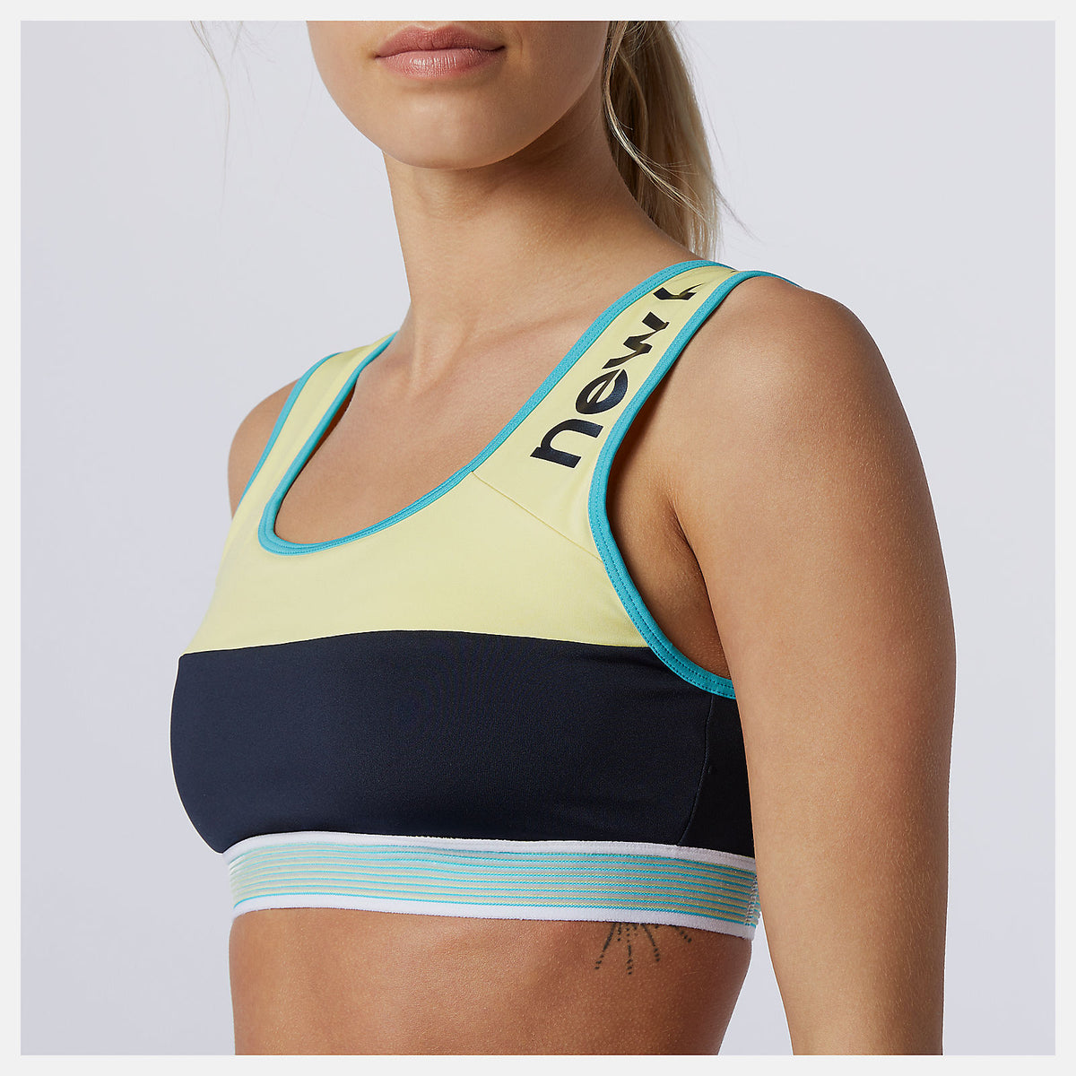 Achiever Remix Crop Top - New Balance Discount