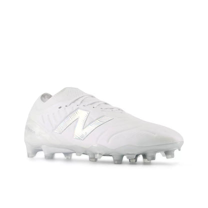 Tekela Elite Low FG V5 - New Balance Everyday