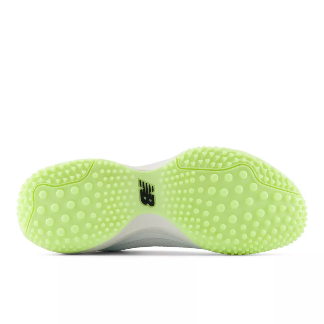 FreezeLX v5 Turf - New Balance Customer Favorite