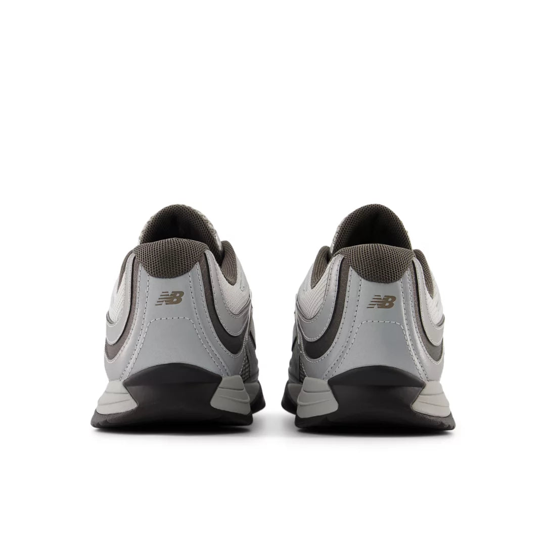 RC56 - New Balance Signature