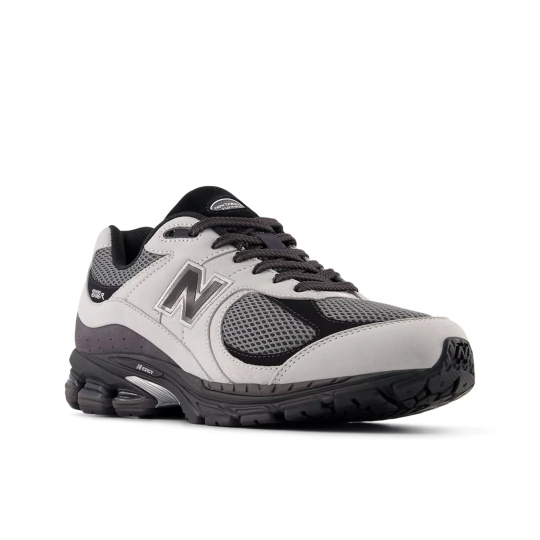 2002R - New Balance Trending