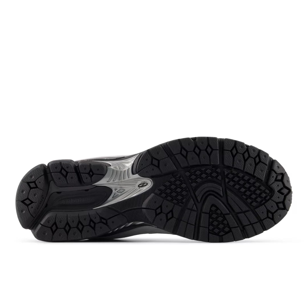 2002R - New Balance Trending