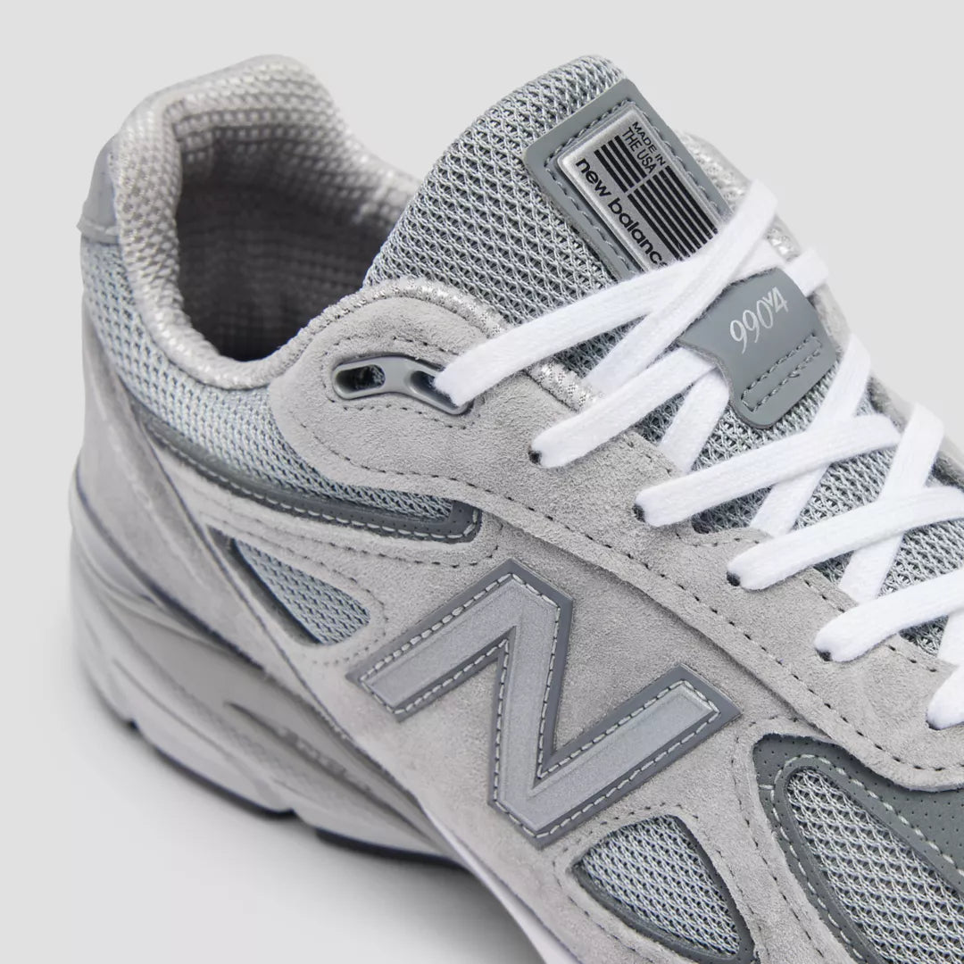 Made in USA 990v4 - New Balance Essential