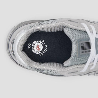 Made in USA 990v4 - New Balance Essential