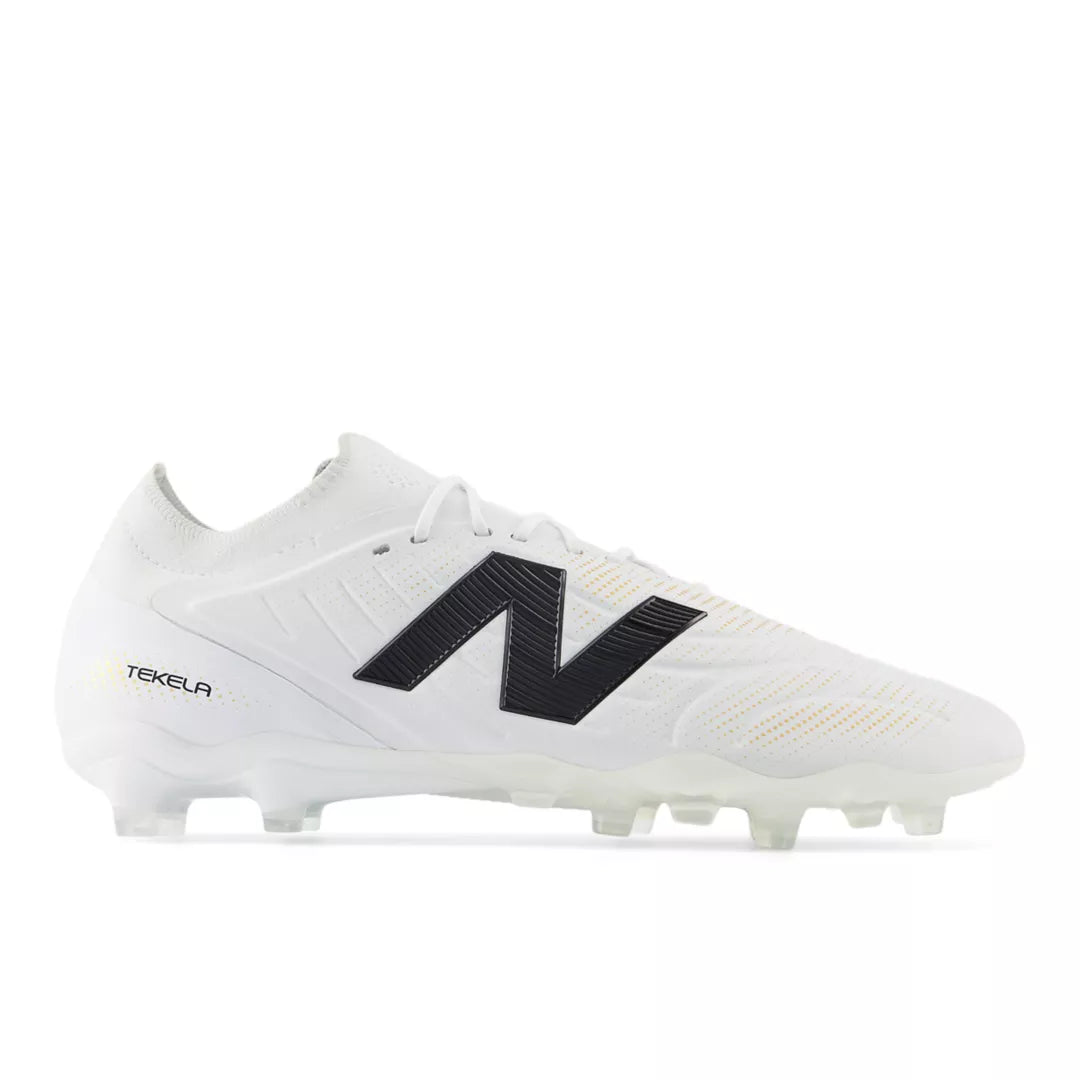 Tekela Elite Low Laced FG V5 - New Balance Recommended