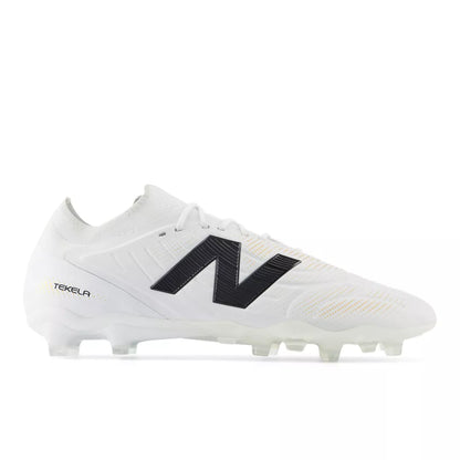 Tekela Elite Low Laced FG V5 - New Balance Recommended