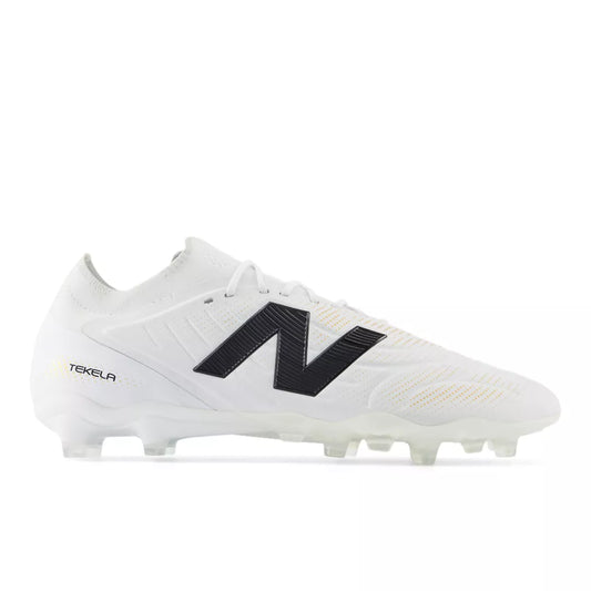 Tekela Elite Low Laced FG V5 - New Balance Recommended