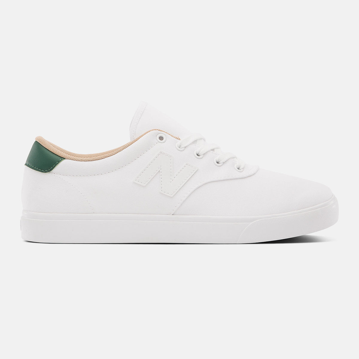 AM55 - New Balance Essential