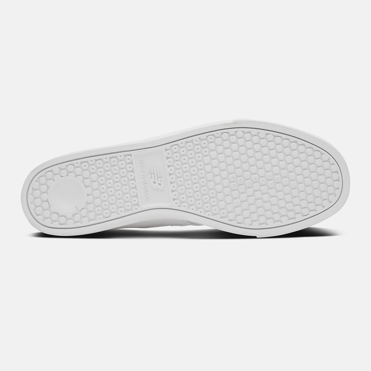 AM55 - New Balance Essential