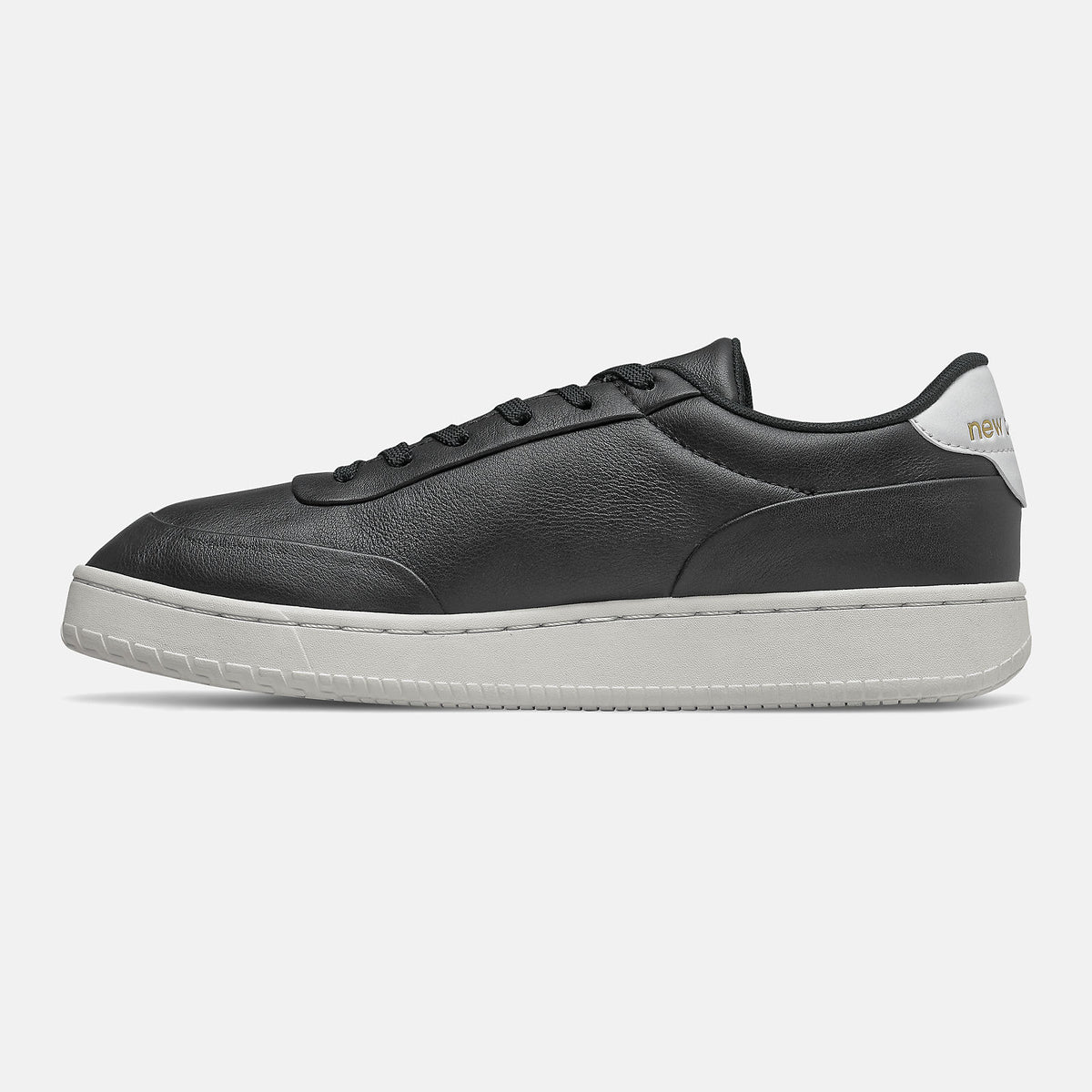 CT Alley - New Balance Essential