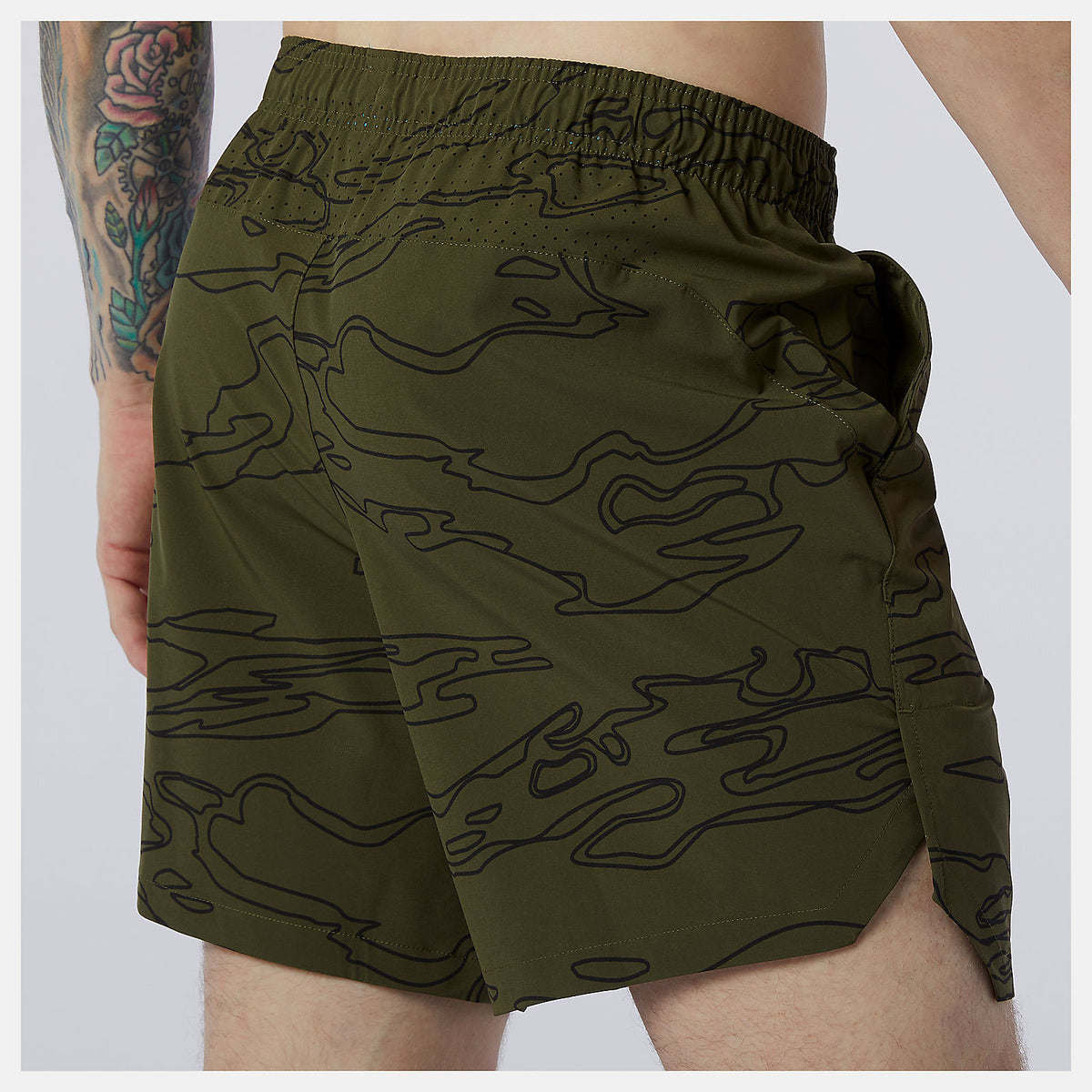Fortitech Graphic 7 inch Woven Short - New Balance Essential