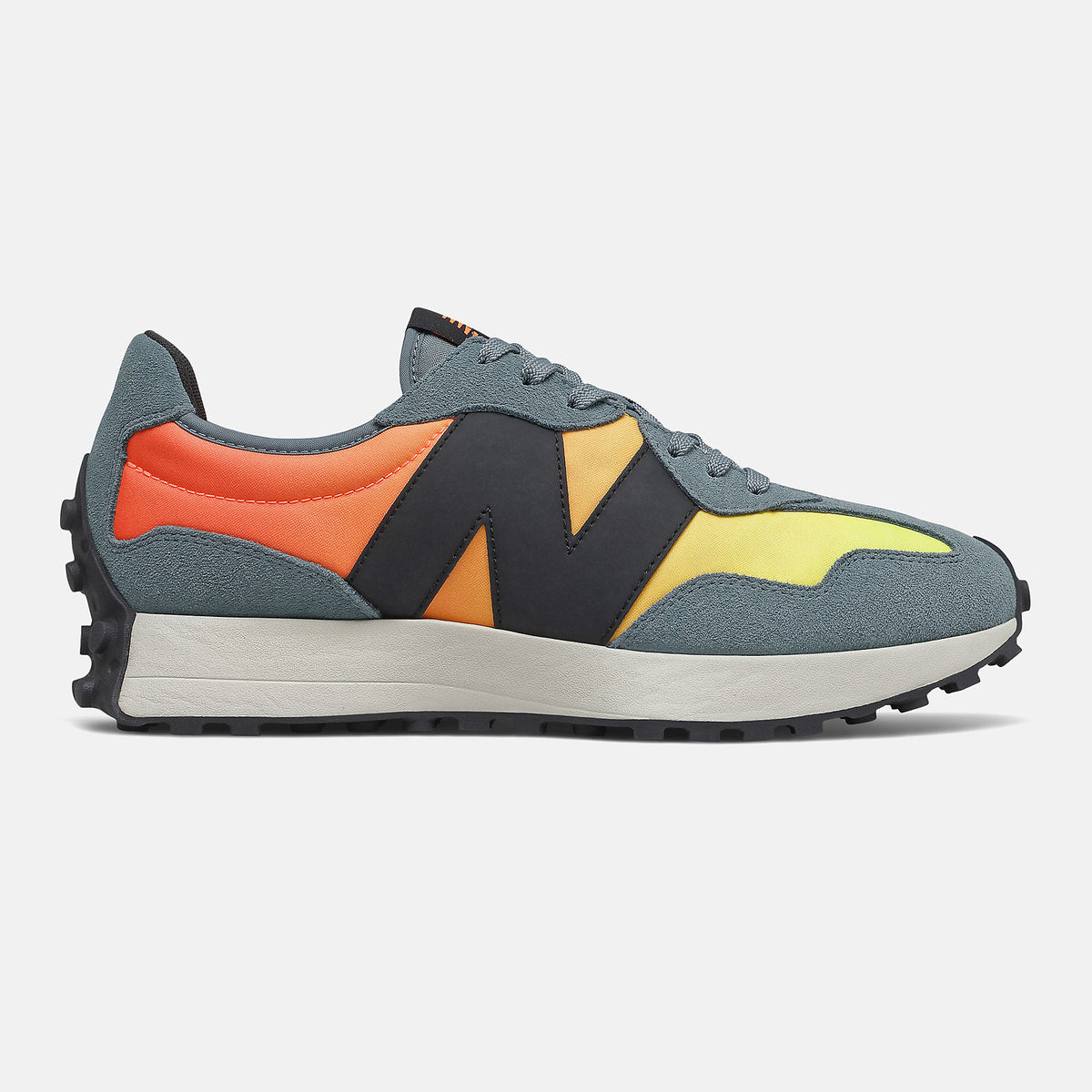 327 - New Balance Classic