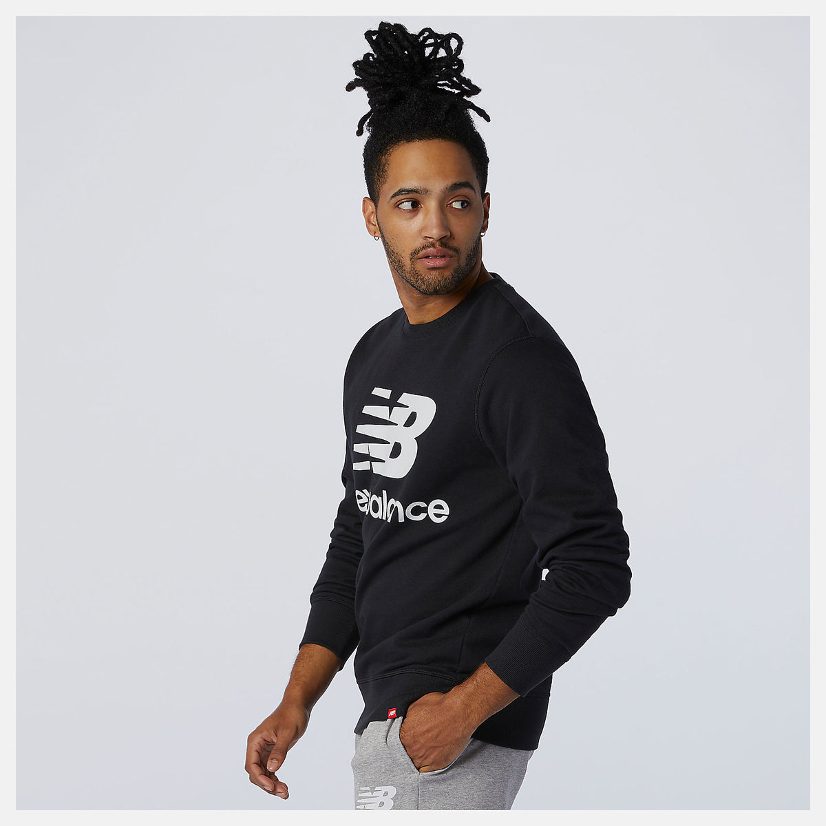 NB Essentials Stacked Logo Crew - New Balance Trusted