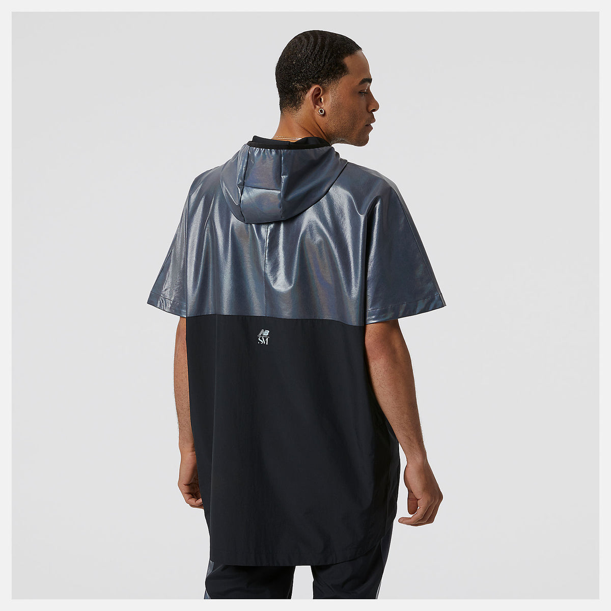 Syd Warm Up Poncho - New Balance Best Seller
