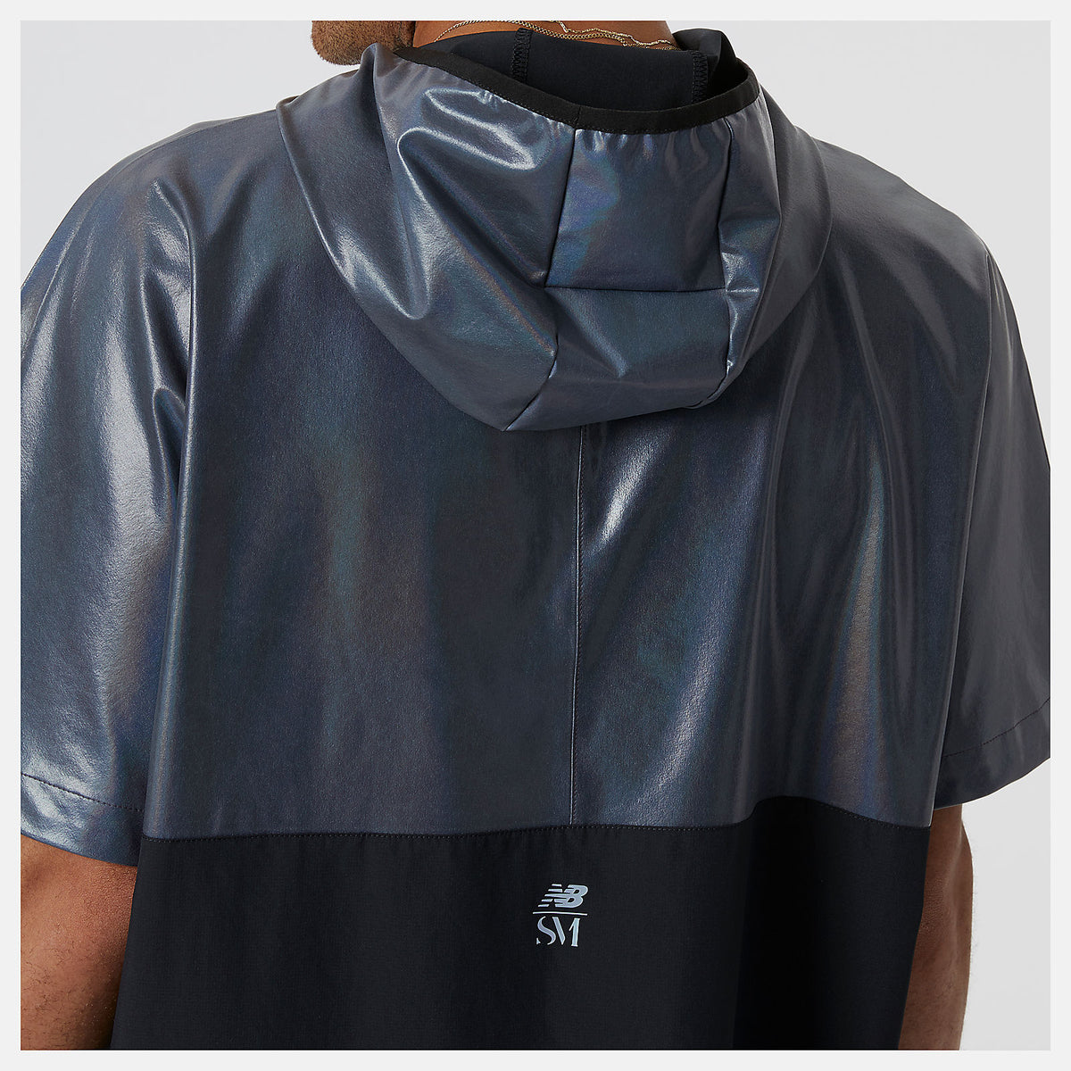 Syd Warm Up Poncho - New Balance Best Seller