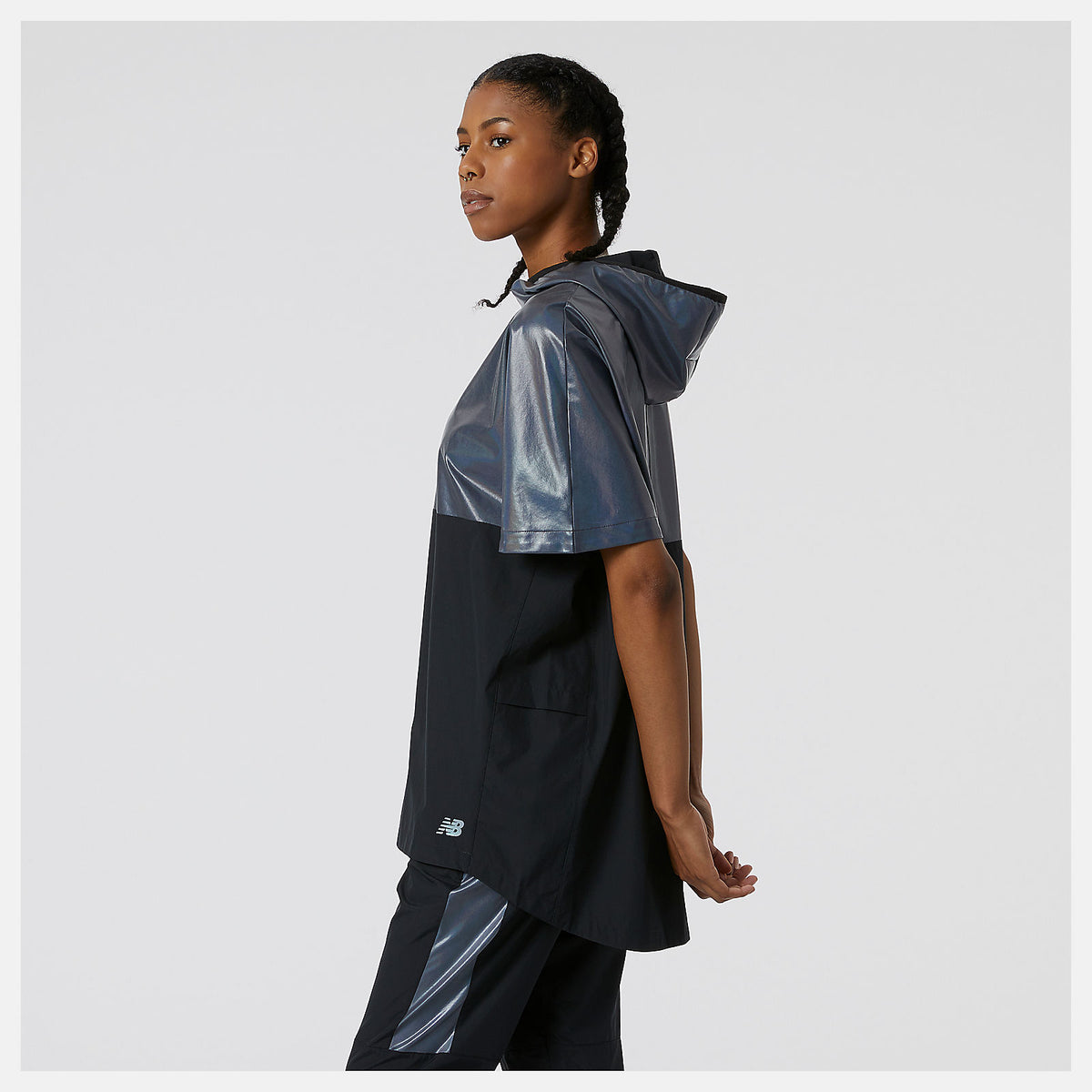 Syd Warm Up Poncho - New Balance Best Seller