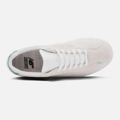 New Balance Numeric NM22 - New Balance Essential