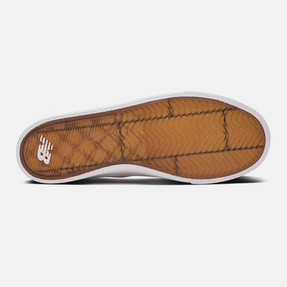 New Balance Numeric NM22 - New Balance Essential