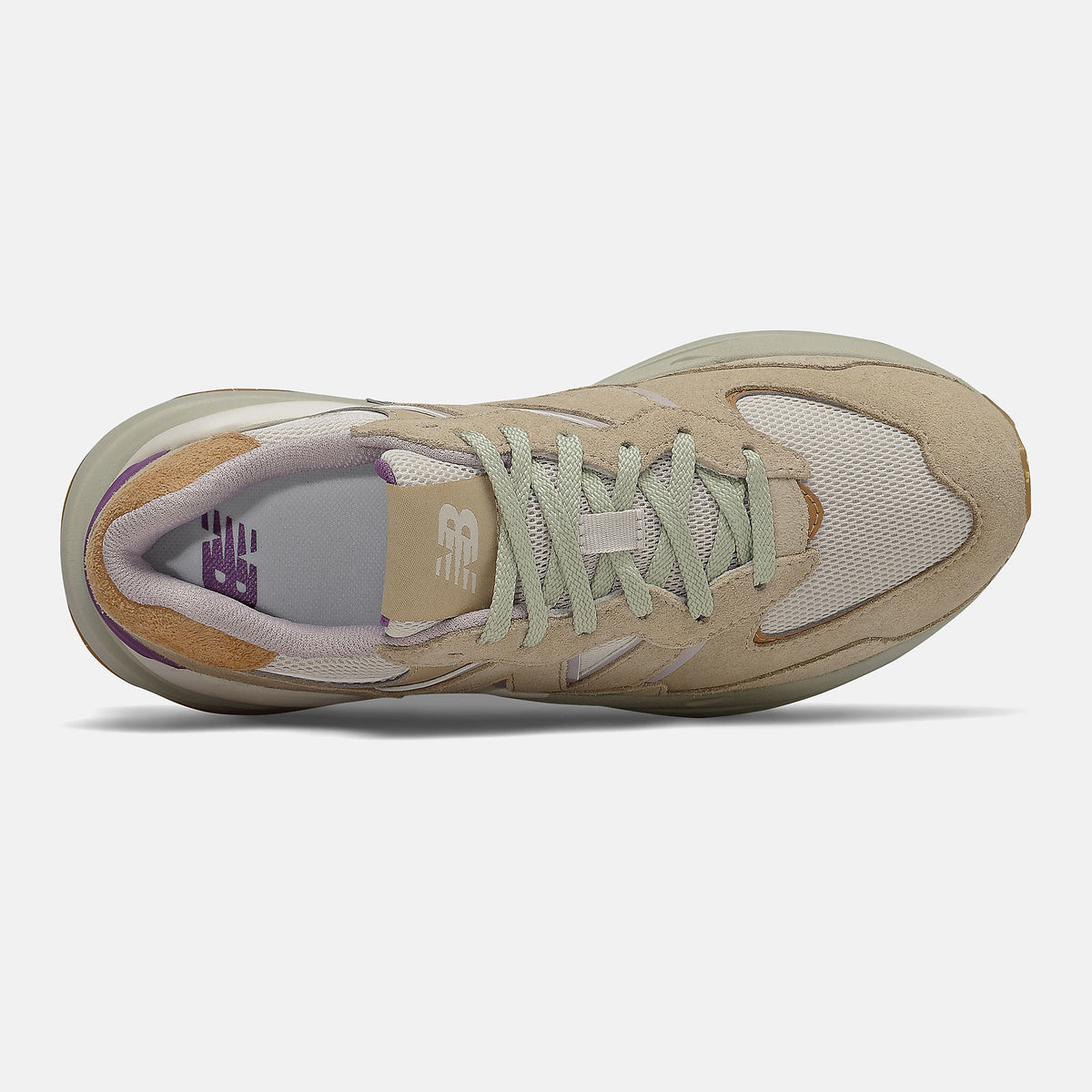 57/40 - New Balance Essential