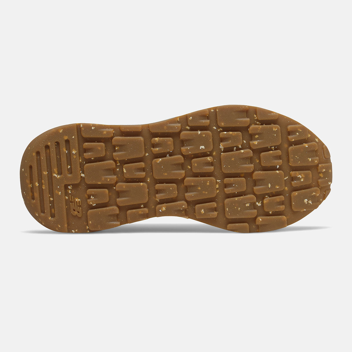 57/40 - New Balance Essential