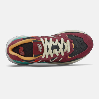 57/40 - New Balance Trending