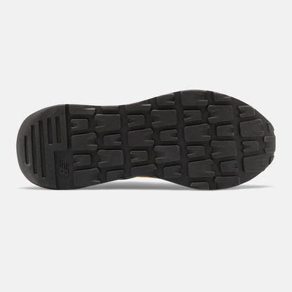 57/40 - New Balance Premium