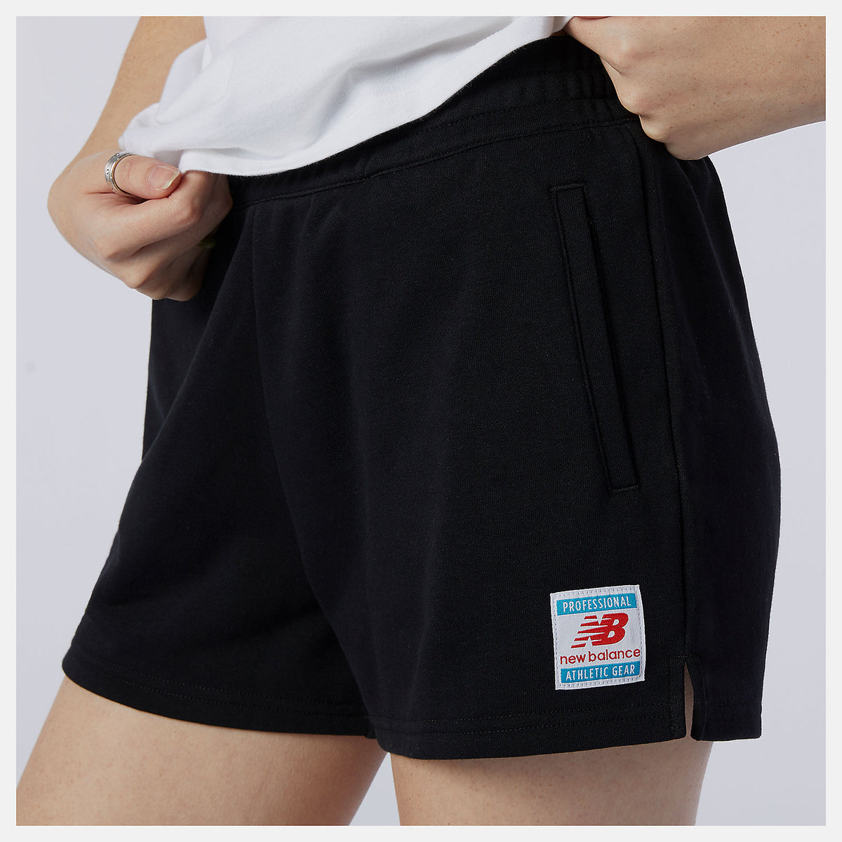 NB Essentials Knit Short - New Balance Trending
